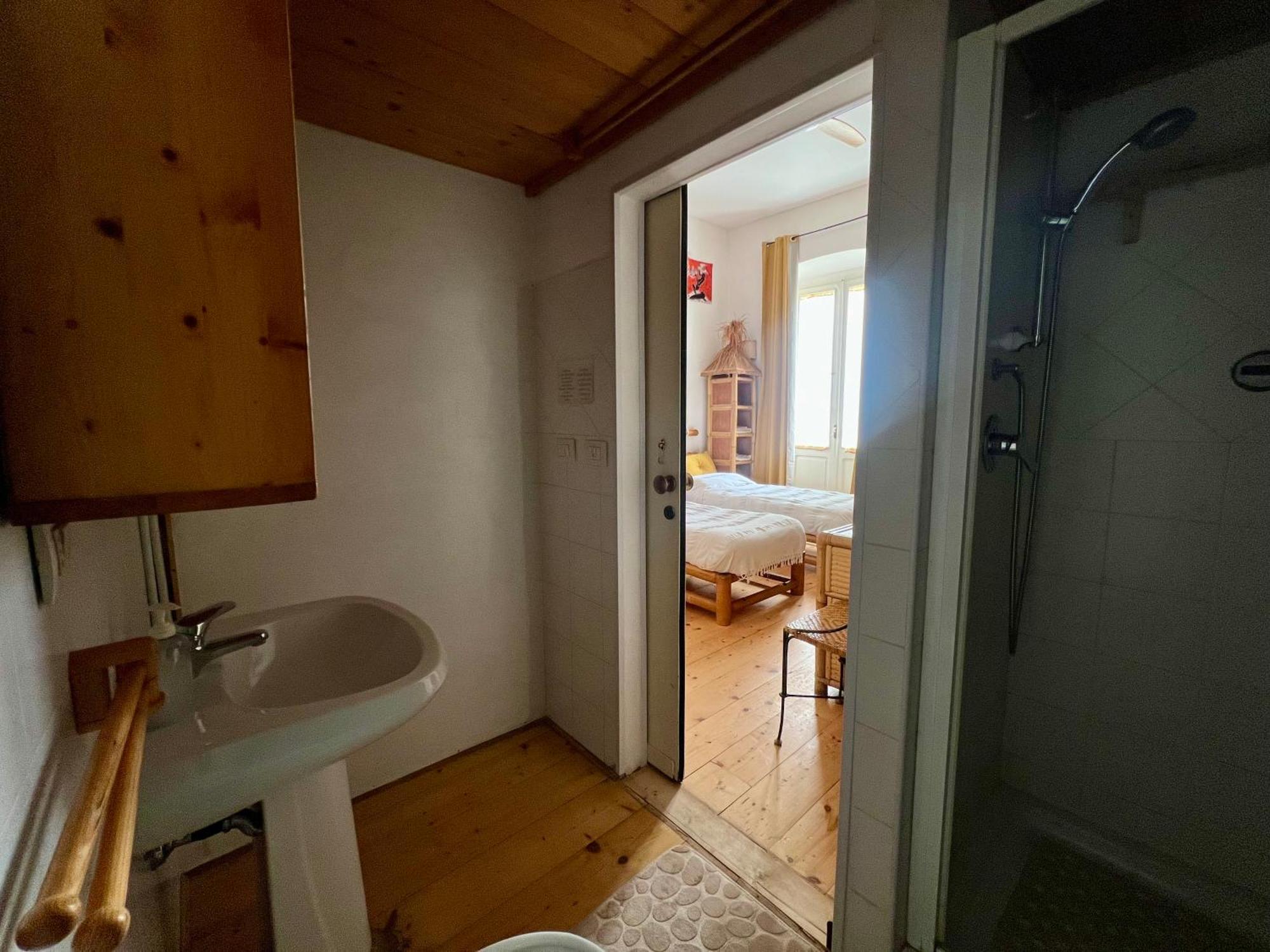 B&B Le Finestre Su Via Cavour Sassari Zimmer foto